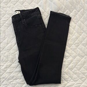 Women's Black Skinny Jeans
